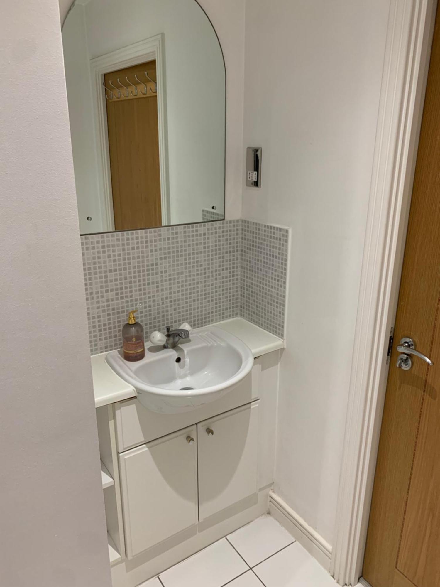 Room In Stratford With Private Bathroom And Parking Londen Buitenkant foto